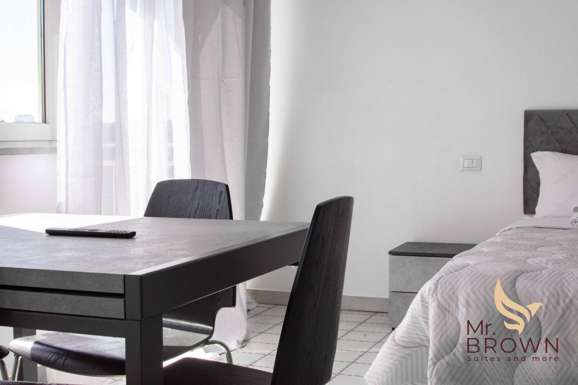 Mr Brown Home And Suites Roma Exterior foto